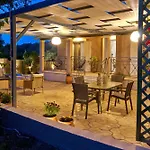 Estia House * Armenades