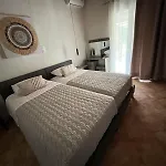 Oliva House Escape Armenades