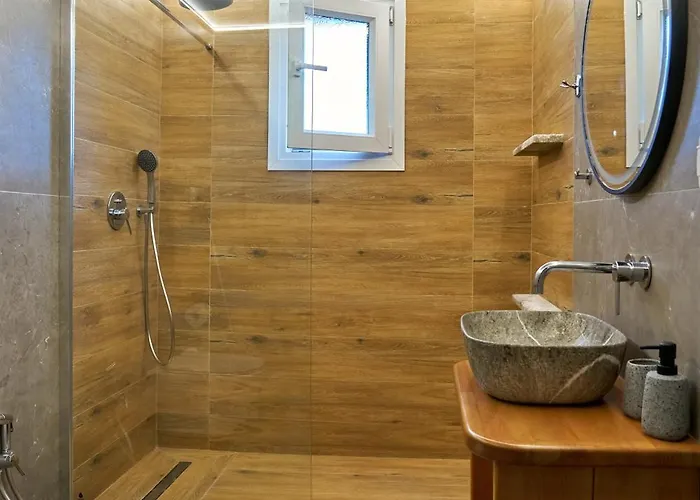 Oliva House Escape Armenades